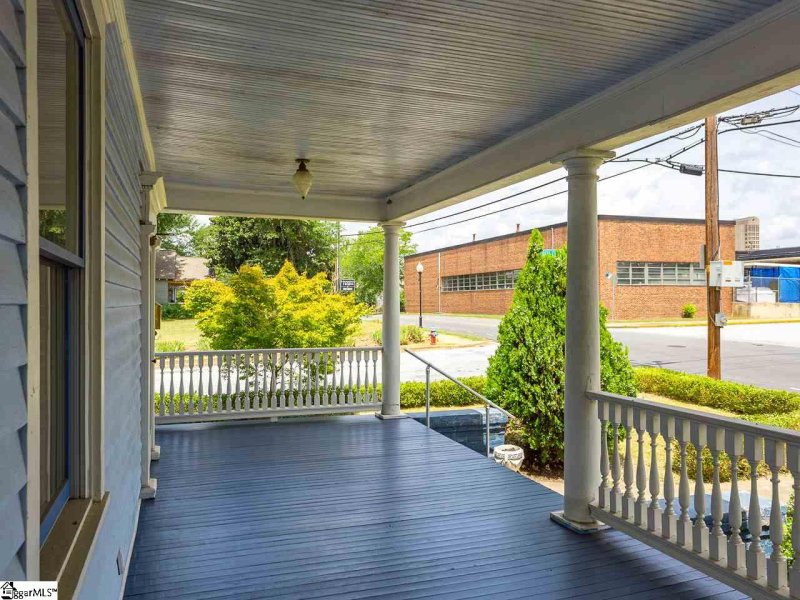 Property image 5 at 270 S Spring Street, Spartanburg, SC 29306