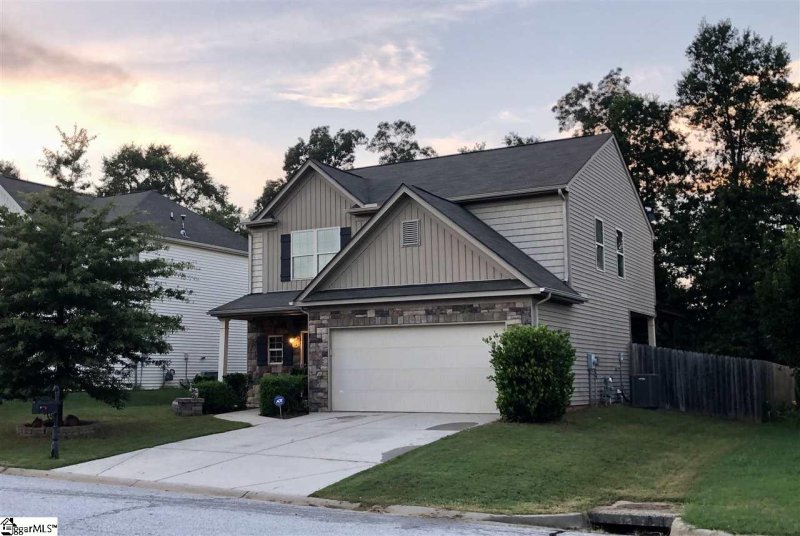 Property image 2 at 401 Hunslet Way, Simpsonville, SC 29680