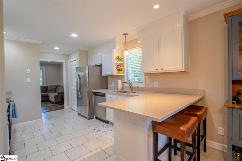 Property image 2 at 115 Inglewood Way, Greenville, SC 29615