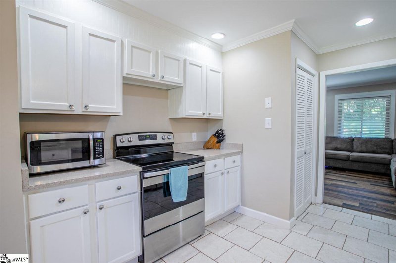 Property image 4 at 115 Inglewood Way, Greenville, SC 29615