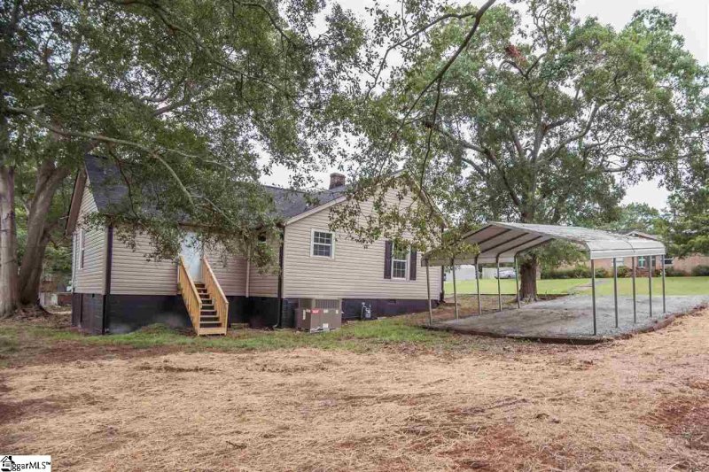 Property image 4 at 10 Clemson Street, Liberty, SC 29657