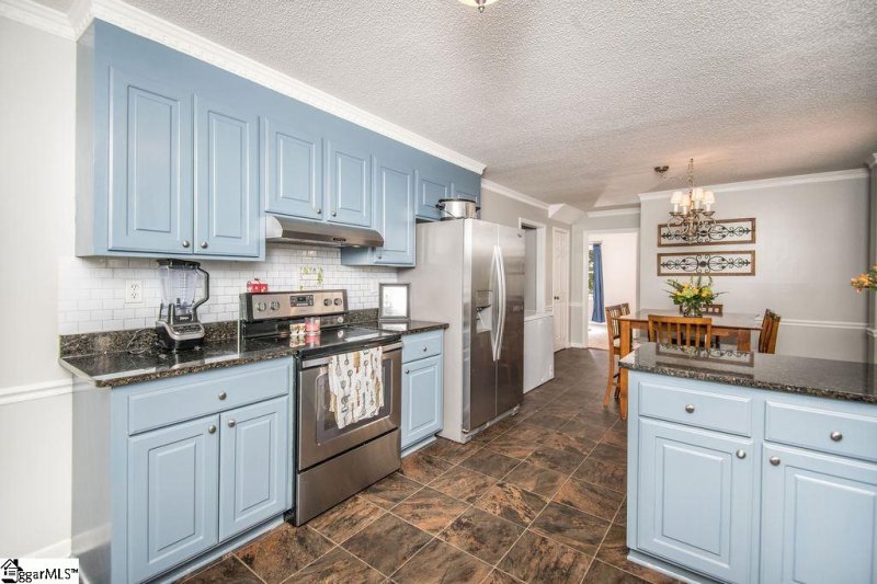 Property image 2 at 527 Hillandale Drive, Liberty, SC 29657-3824