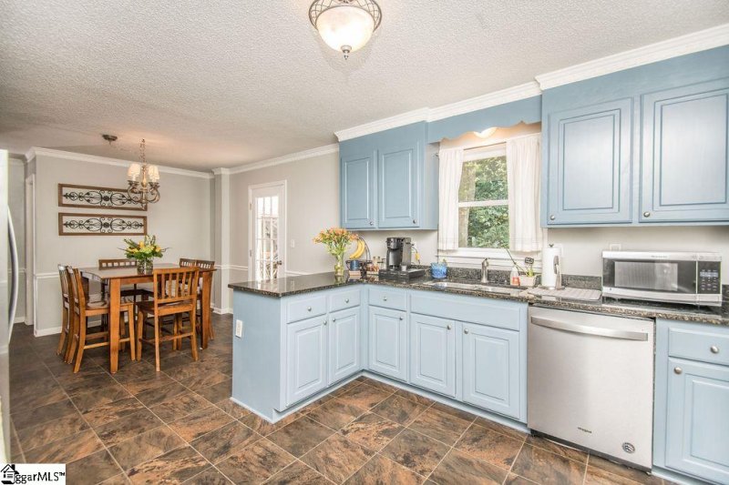 Property image 4 at 527 Hillandale Drive, Liberty, SC 29657-3824