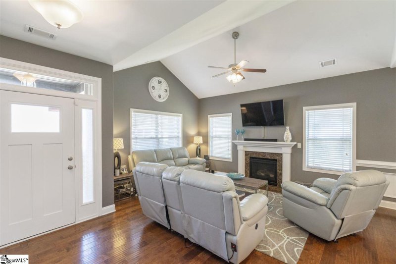 Property image 3 at 112 Redbay Court, Easley, SC 29640