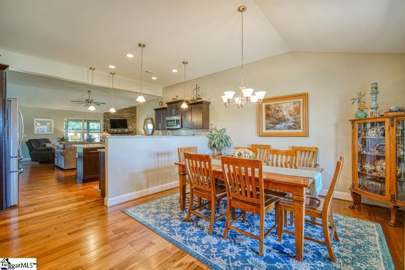 Property image 3 at 403 Braeburn Fields Court, Inman, SC 29349