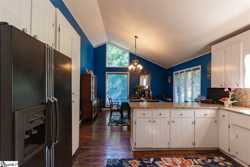 Property image 5 at 12 HOGAN Drive, Greenville, SC 29605