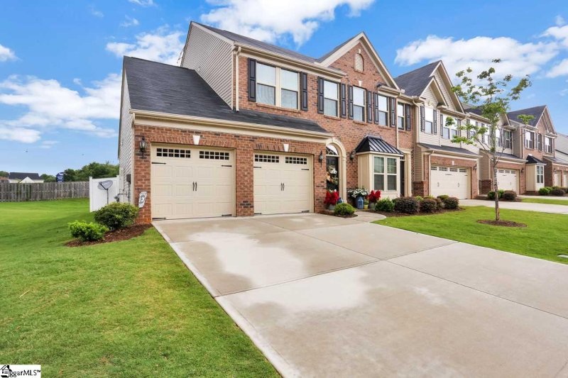 Property image 3 at 115 Middleby Way, Greer, SC 29650