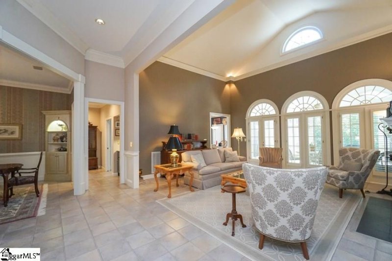 Property image 4 at 213 Hidden Hills Drive, Greenville, SC 29605