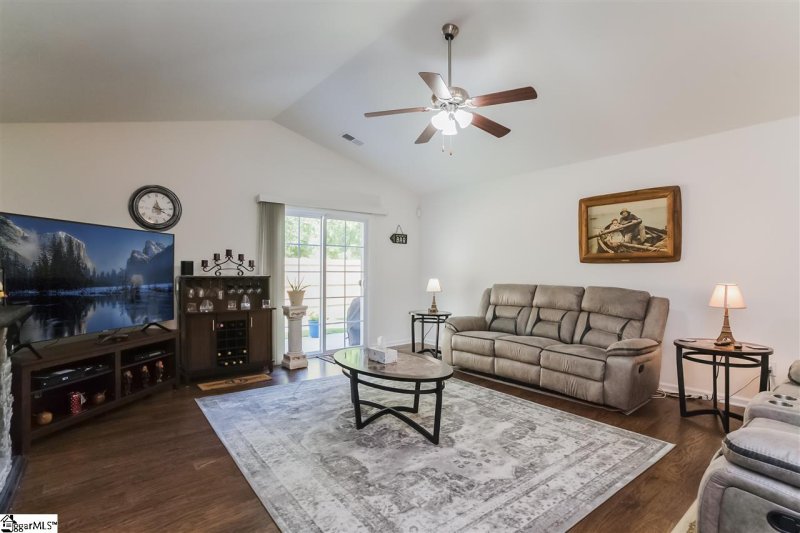 Property image 3 at 706 Cremello Court, Moore, SC 29369