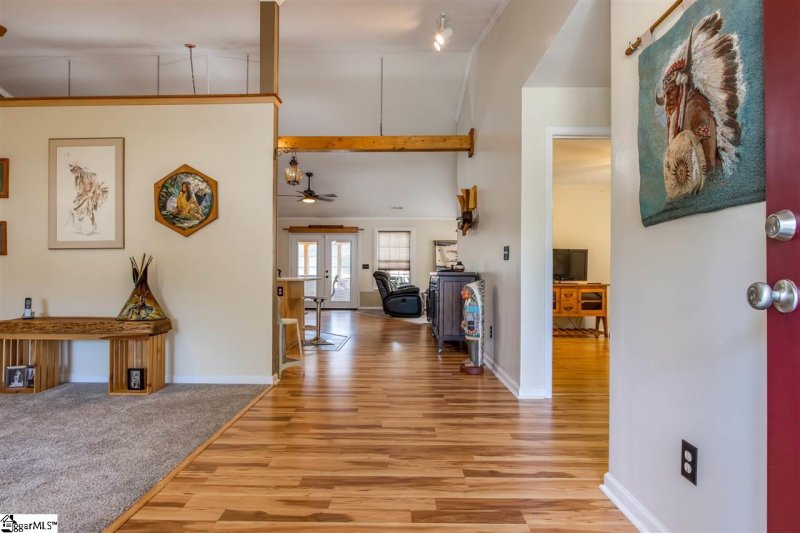 Property image 5 at 9 COUNTRY KNOLLS Drive, Greer, SC 29651-4882