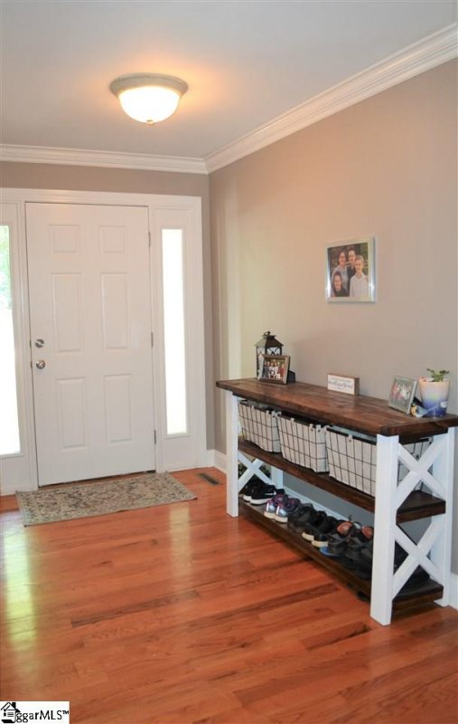 Property image 3 at 305 Wemberly Drive, Simpsonville, SC 29681