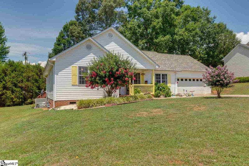 Property image 2 at 320 dean Street, Pickens, SC 29671
