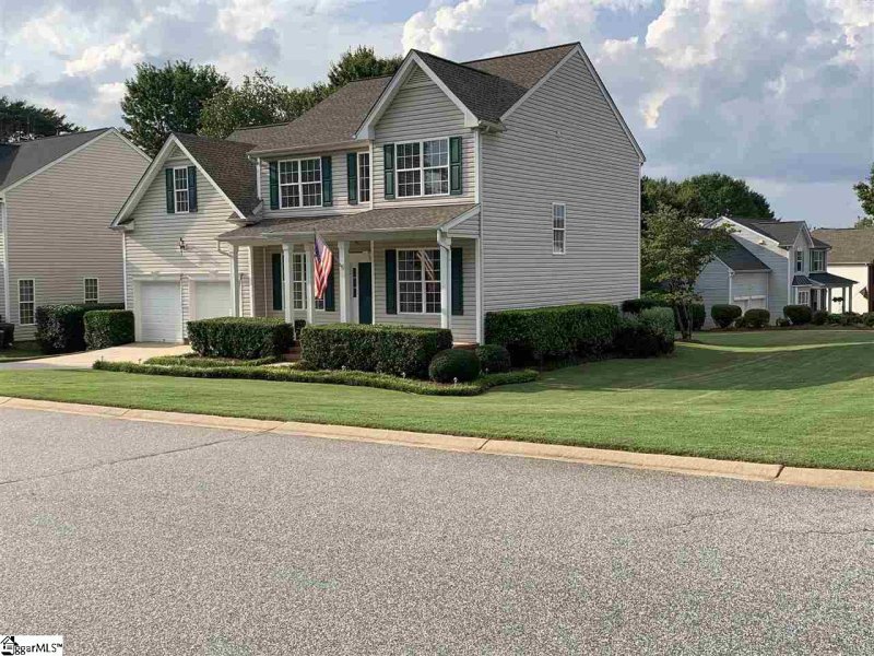 Property image 3 at 197 Birkhall Circle, Greenville, SC 29605