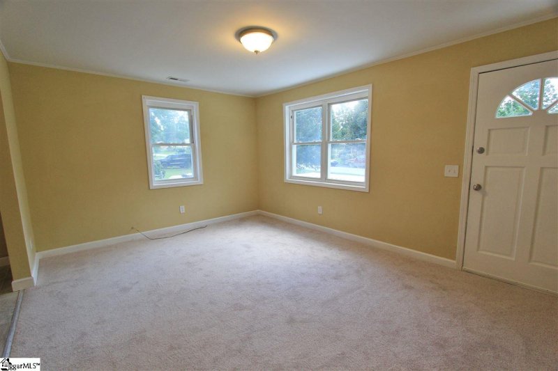 Property image 5 at 316 Blossom Drive, Greenville, SC 29605