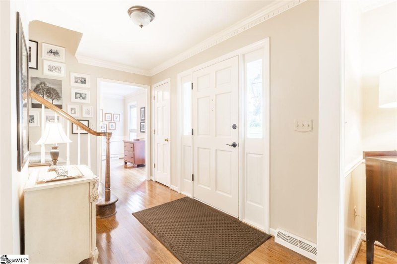 Property image 4 at 17 Oak Brook Way, Taylors, SC 29687-6614