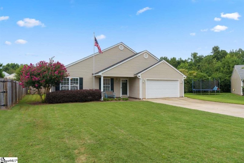 Property image 2 at 609 Rye Court, Taylors, SC 29687