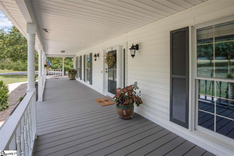 Property image 5 at 635 Jenkins Bridge Road, Simpsonville, SC 29680