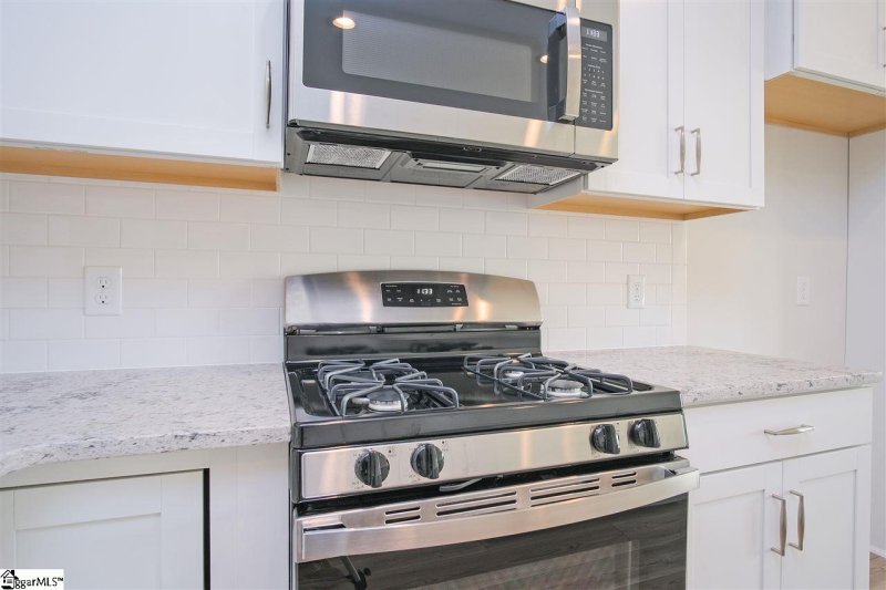 Property image 5 at 301 S Harvest Moon Way, Easley, SC 29642