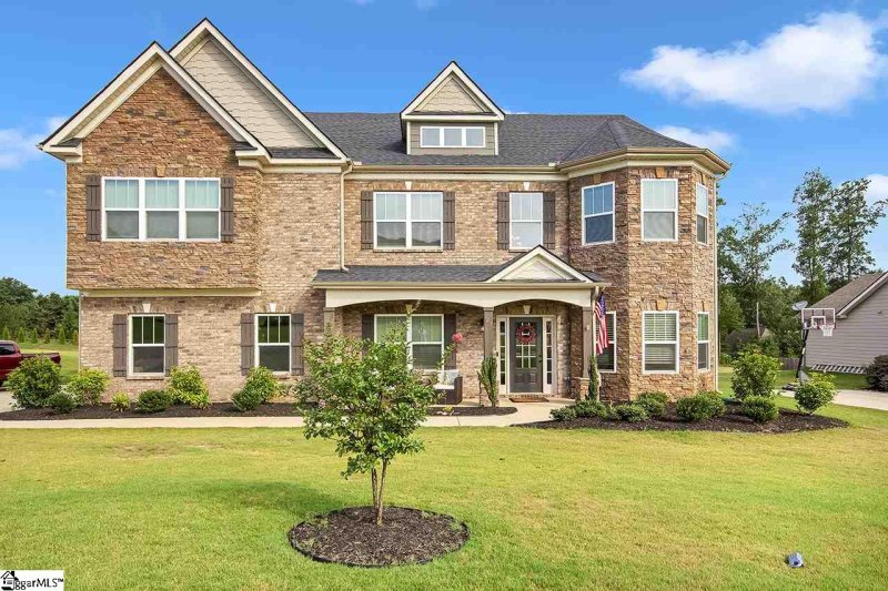 27 Ridgewater Court