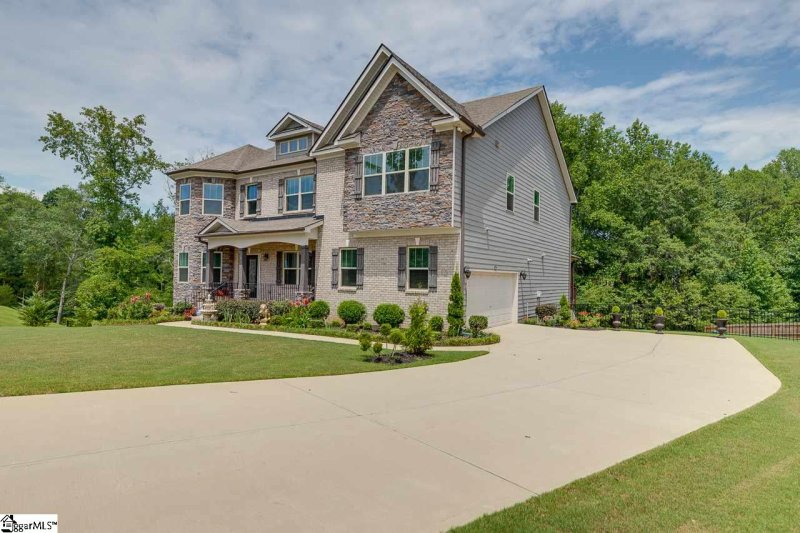 Property image 2 at 6 Privet Court, Simpsonville, SC 29680