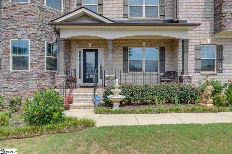 Property image 3 at 6 Privet Court, Simpsonville, SC 29680