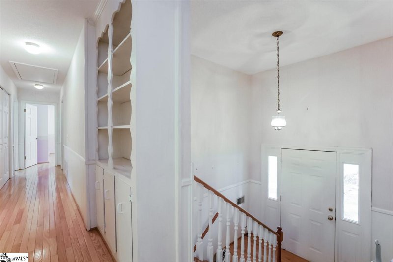 Property image 2 at 102 Colony Road, Travelers Rest, SC 29690