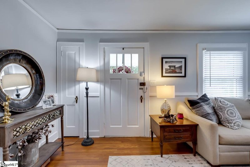 Property image 5 at 904 N Franklin Road, Greenville, SC 29617