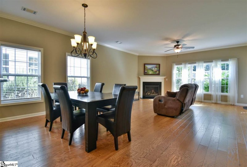 Property image 2 at 48 Barnwood Circle, Greenville, SC 29607