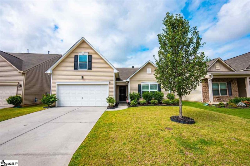 Property image 2 at 201 Engelmann Lane, Simpsonville, SC 29680