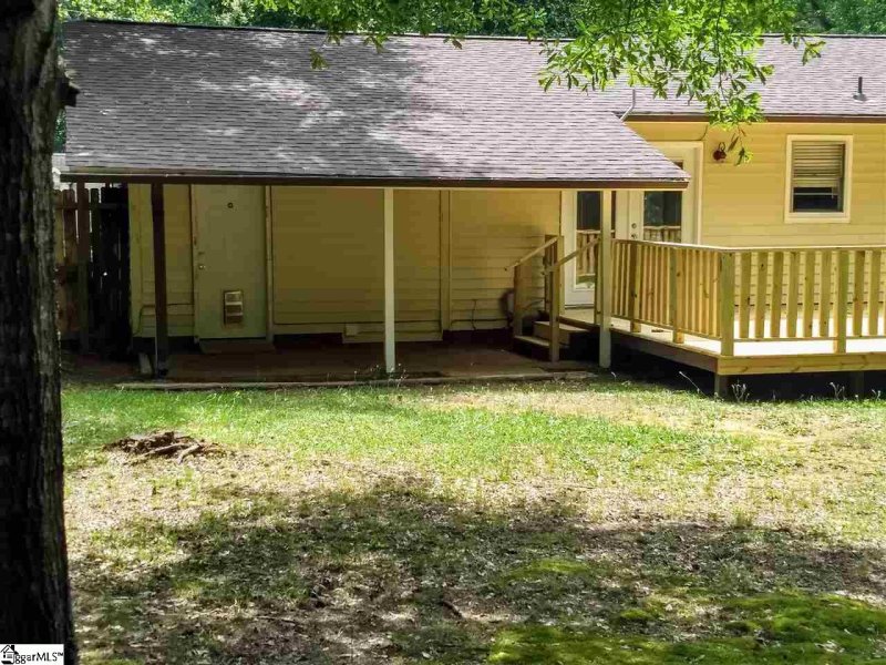 Property image 3 at 407 Spring Forest Drive, Central, SC 29630