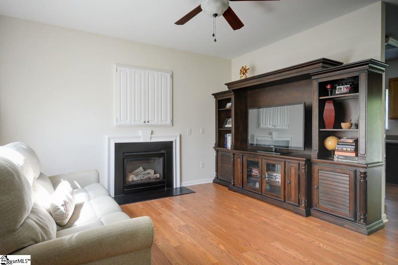 Property image 3 at 366 Capstone Way, Spartanburg, SC 29301