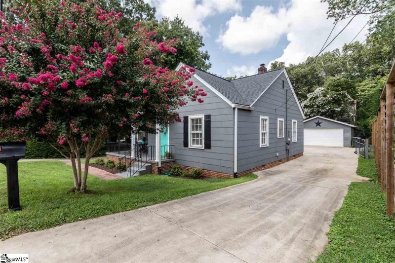 Property image 2 at 909 Rutherford Road, Greenville, SC 29609