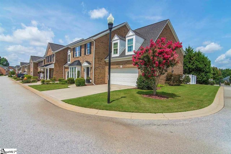 Property image 2 at 225 Bickleigh Court, Simpsonville, SC 29681