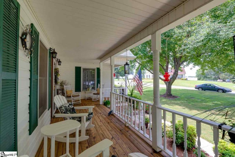 Property image 3 at 309 Pinnacle Court, Easley, SC 29642