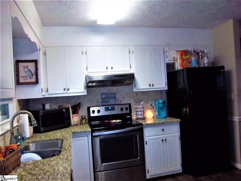 Property image 4 at 29 Charterhouse Avenue, Piedmont, SC 29673