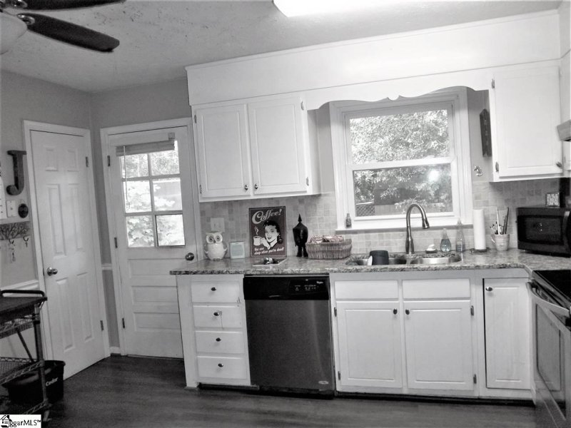 Property image 5 at 29 Charterhouse Avenue, Piedmont, SC 29673
