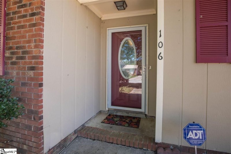 Property image 2 at 106 Coalmont Court, Simpsonville, SC 29681