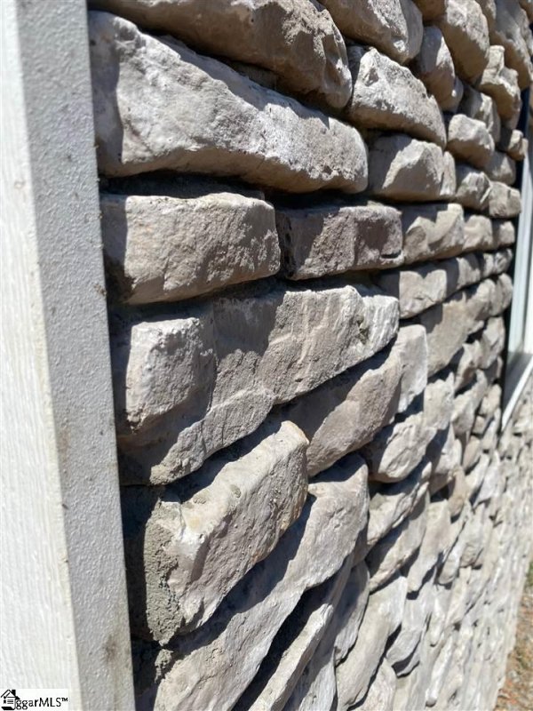 Property image 4 at 361 Royal Burgess Drive, Campobello, SC 29322