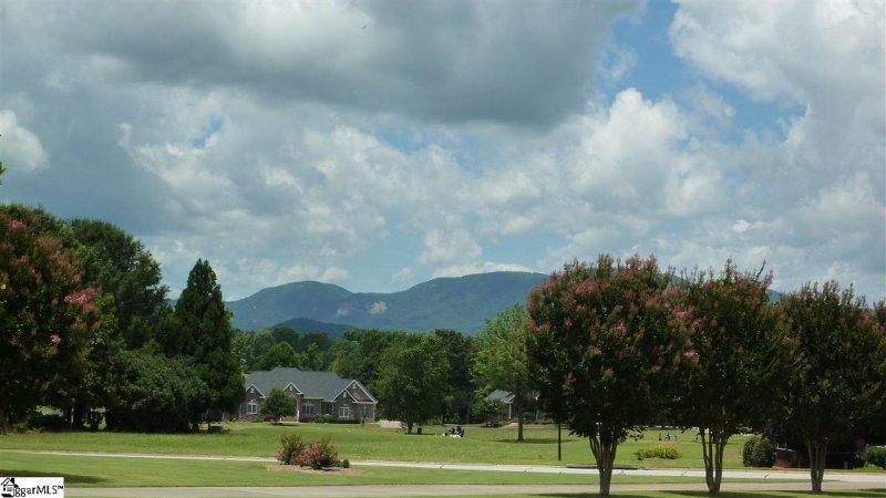 Property image 2 at 131 Gleneagles Road, Campobello, SC 29322