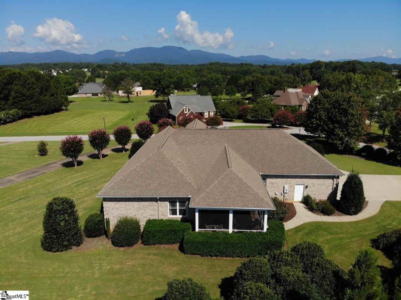 Property image 4 at 131 Gleneagles Road, Campobello, SC 29322