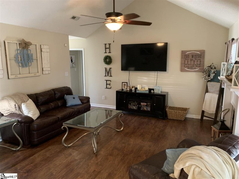 Property image 4 at 635 Shadow Dance Lane, Boiling Springs, SC 29316