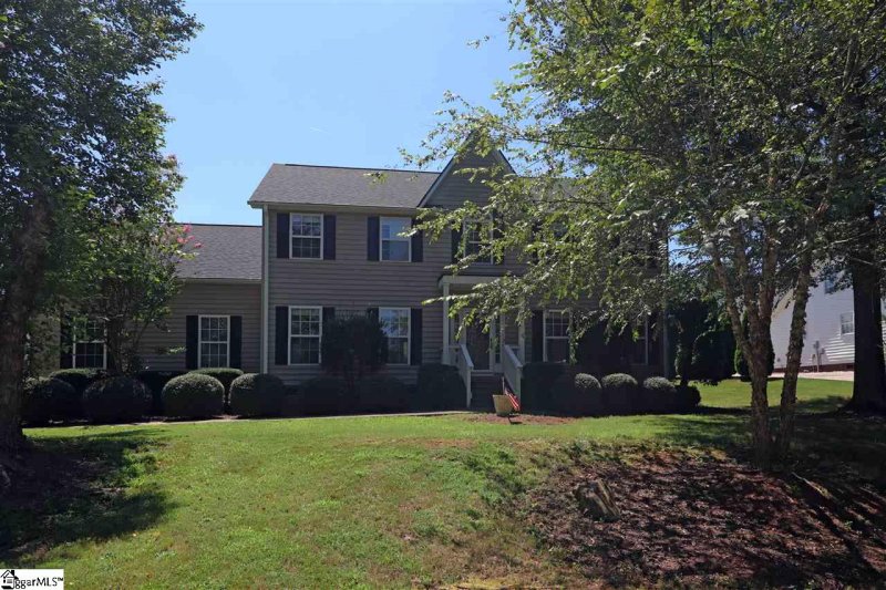 Property image 3 at 126 Upper Lake Drive, Easley, SC 29640