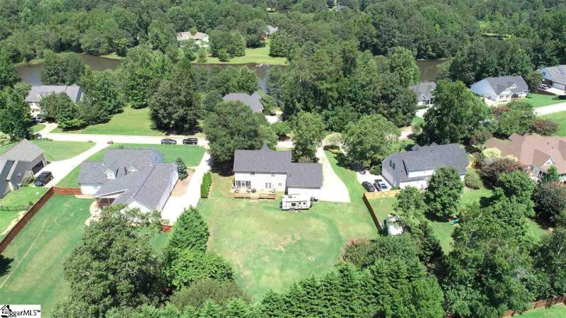 Property image 4 at 126 Upper Lake Drive, Easley, SC 29640