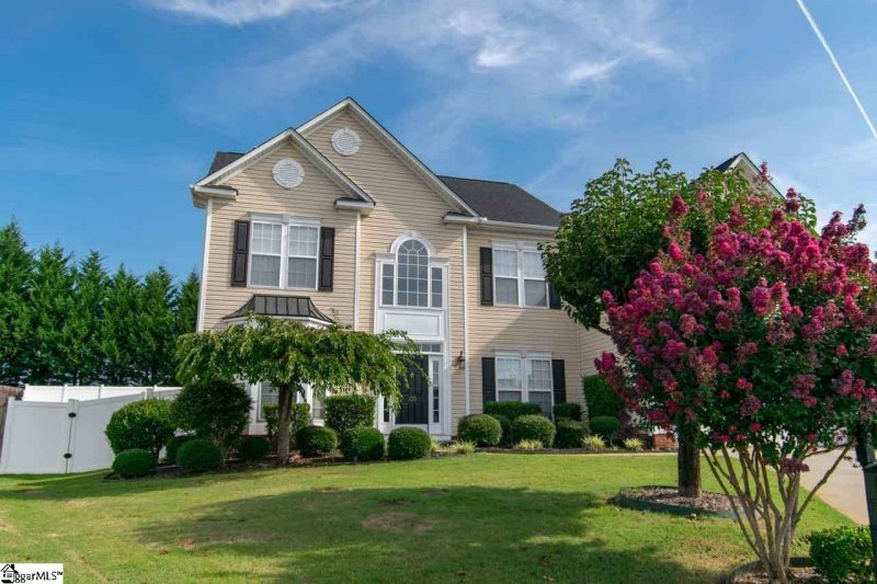 Property image 2 at 105 Basalt Court, Simpsonville, SC 29681