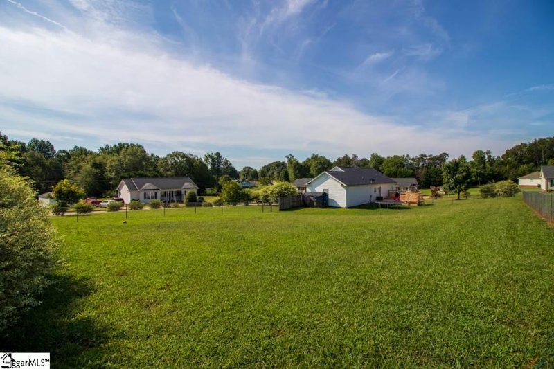 Property image 4 at 301 Harold Court, Greer, SC 29651