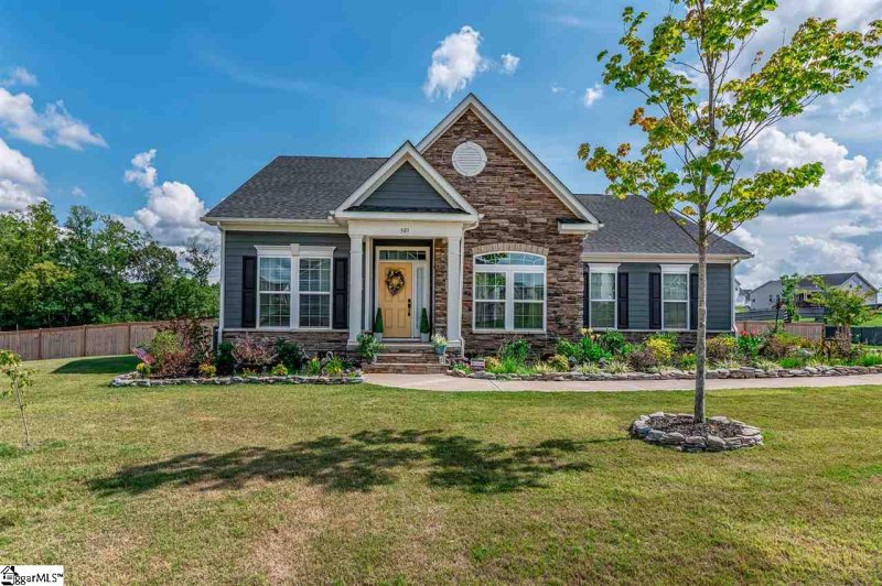 Property image 2 at 501 Mason Della Court, Greer, SC 29651