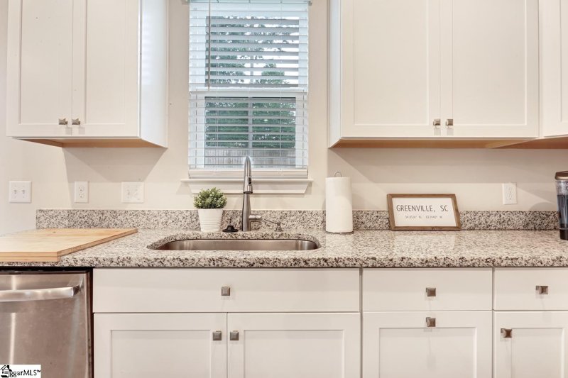 Property image 5 at 406 Huntingdale Place, Simpsonville, SC 29681