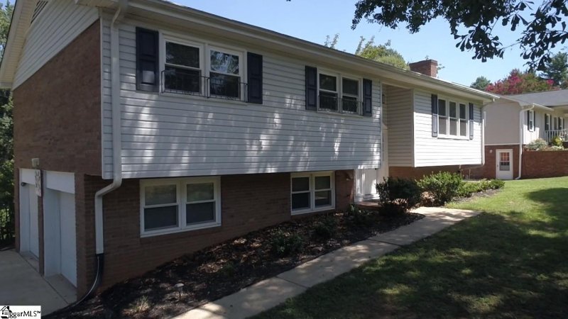 Property image 2 at 117 Woodshire Drive, Boiling Springs, SC 29316