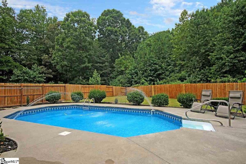 Property image 4 at 110 Skipping Stone Court, Simpsonville, SC 29681