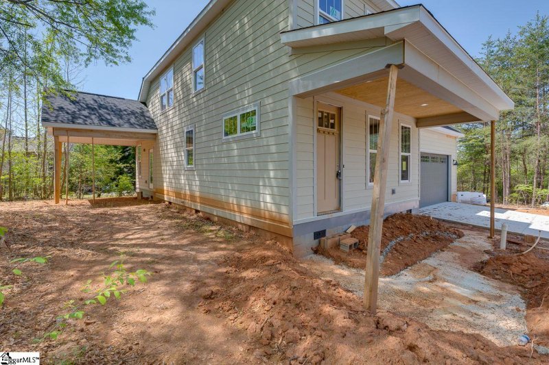 Property image 2 at 206 Orie Court, Simpsonville, SC 29680